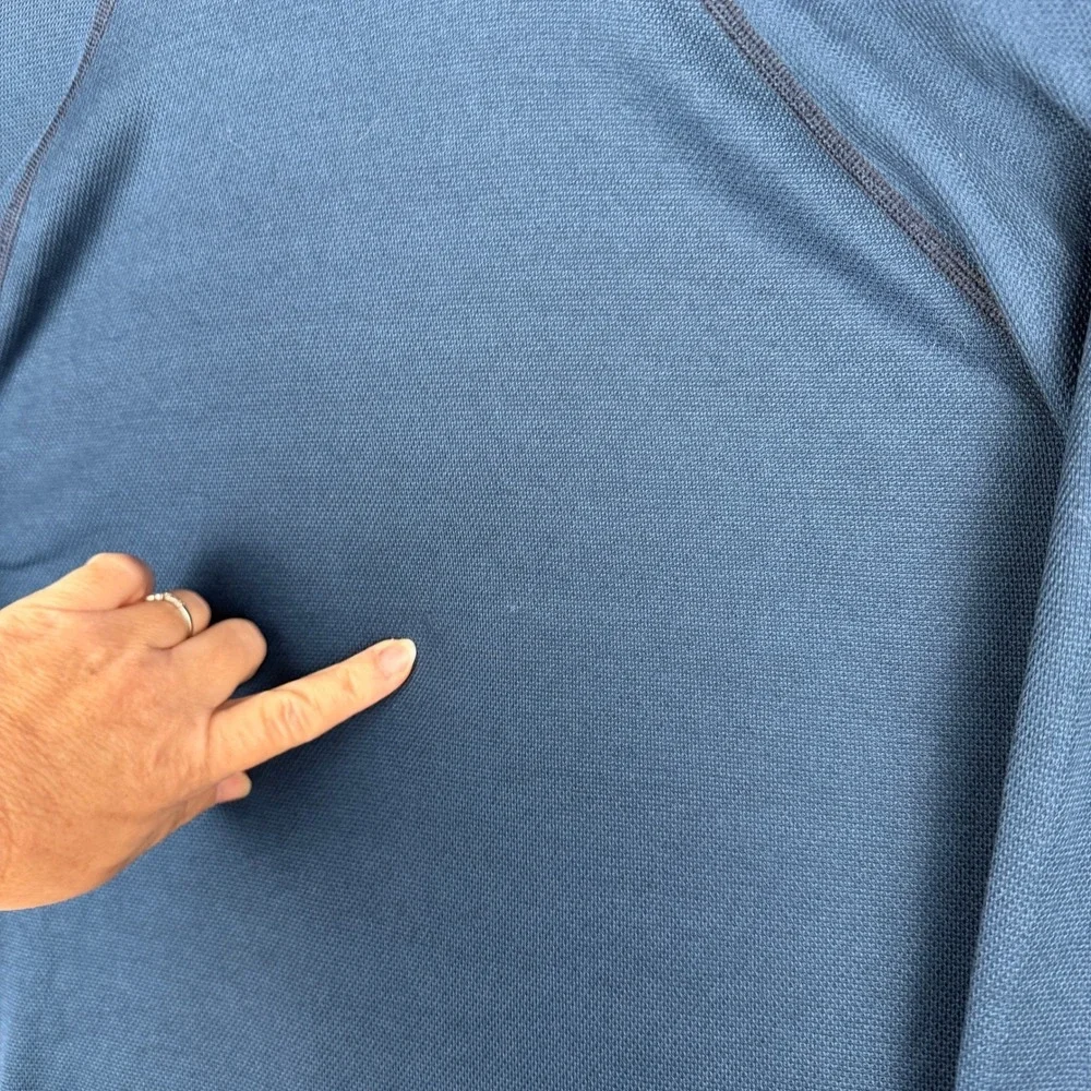 The North‎ Face Mens Long Sleeve 1/4 Zip Pullover Athletic Shirt Blue M